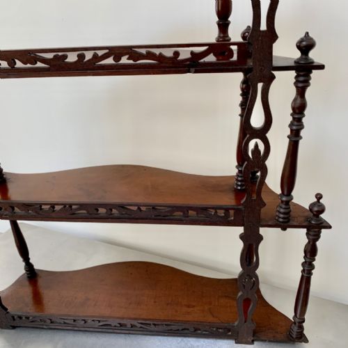 FINE SET OF FREESTANDING OR HANGING SHELVES IN MAHOGANY - ADDITIONAL PHOTO 10