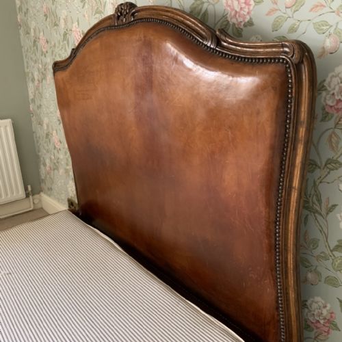FRENCH LEATHER UPHOLSTERED BED WITH LOW END - ADDITIONAL PHOTO 3