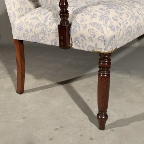 REGENCY 2 SEATER WINDOW SEAT - ADDITIONAL PHOTO 3