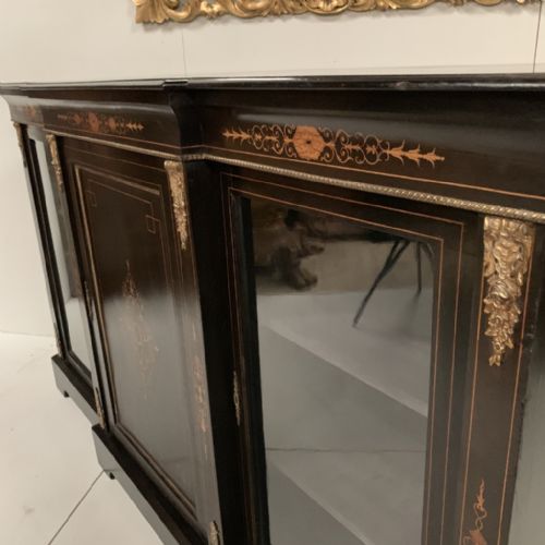 QUALITY BLACK LACQUERED BREAKFRONT CREDENZA - ADDITIONAL PHOTO 4
