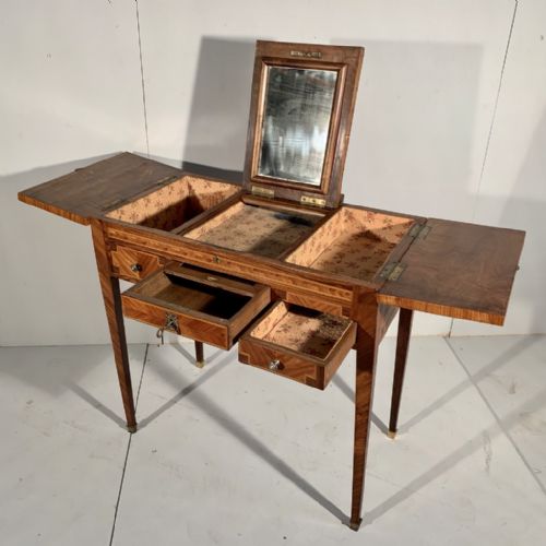FRENCH DRESSING TABLE WITH HINGED MIRROR TOP - ADDITIONAL PHOTO 5