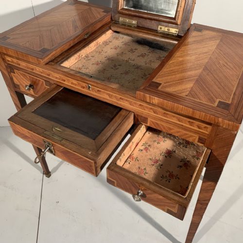 FRENCH DRESSING TABLE WITH HINGED MIRROR TOP - ADDITIONAL PHOTO 6