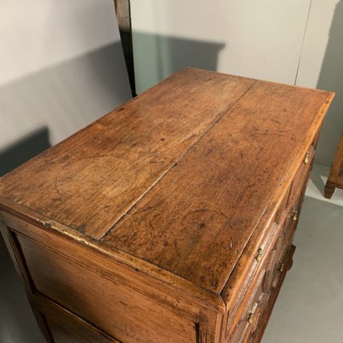 C17TH OAK GEOMETRIC CHEST OF DRAWERS - ADDITIONAL PHOTO 9