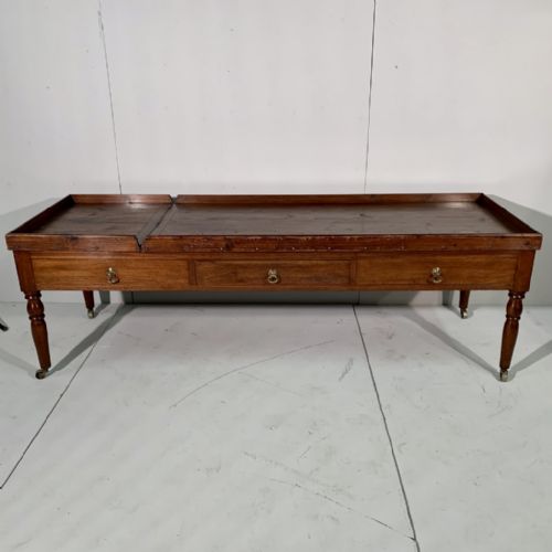 LARGE C19TH COFFEE TABLE WITH GALLERY TOP - ADDITIONAL PHOTO 1
