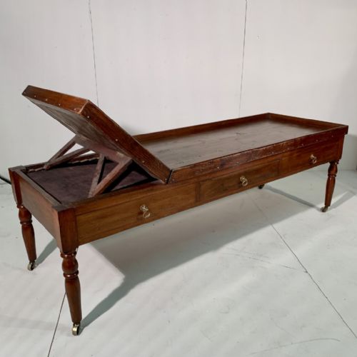 LARGE C19TH COFFEE TABLE WITH GALLERY TOP - ADDITIONAL PHOTO 3
