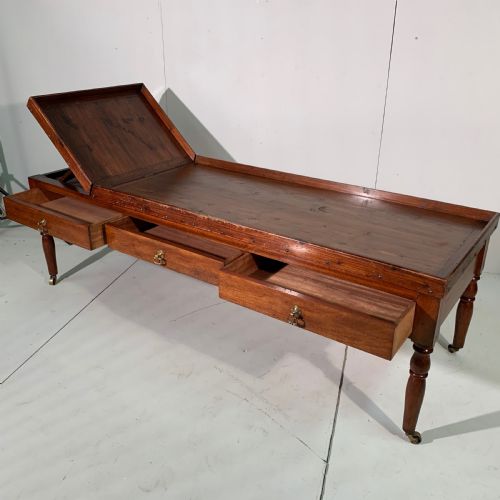 LARGE C19TH COFFEE TABLE WITH GALLERY TOP - ADDITIONAL PHOTO 5
