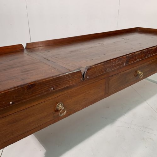 LARGE C19TH COFFEE TABLE WITH GALLERY TOP - ADDITIONAL PHOTO 6