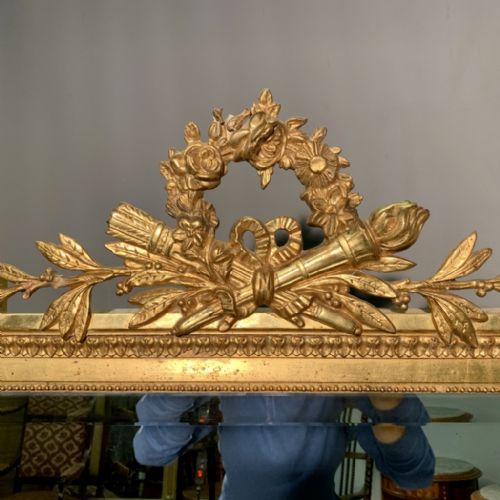 FRENCH GILT MIRROR WITH TORCH AND GARLAND - ADDITIONAL PHOTO 1