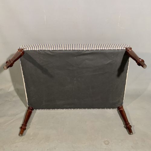 REGENCY MAHOGANY CENTRE FOOTSTOOL IN TRADITIONAL TICKING STRIPE - ADDITIONAL PHOTO 5