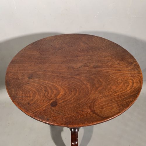 GEORGIAN MAHOGANY TILT TOP WINE TABLE - ADDITIONAL PHOTO 4