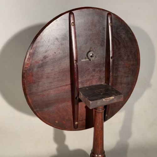 GEORGIAN MAHOGANY TILT TOP WINE TABLE - ADDITIONAL PHOTO 5