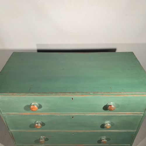 PAINTED GEORGIAN CHEST OF DRAWERS - ADDITIONAL PHOTO 3