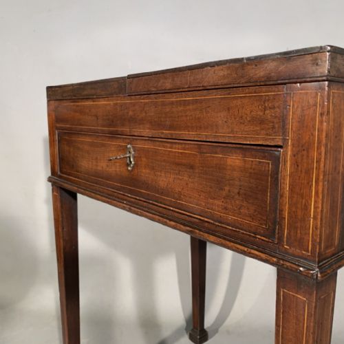 GENTLEMANS VANITY TABLE STAMPED GILLOWS - ADDITIONAL PHOTO 6
