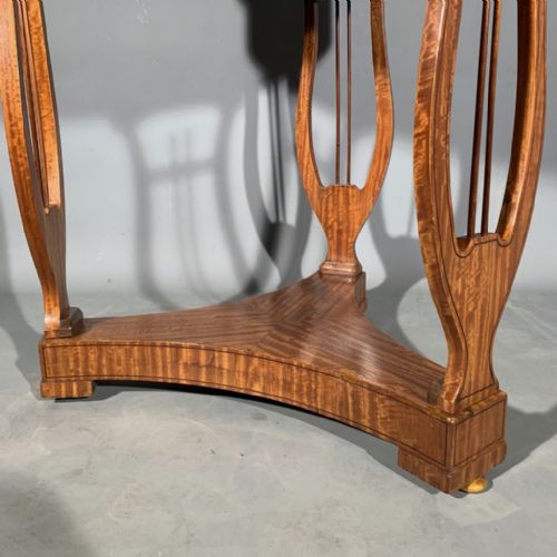 FINE QUALITY FRENCH SATINWOOD PEDAL LYRE CENTRE TABLE - ADDITIONAL PHOTO 5