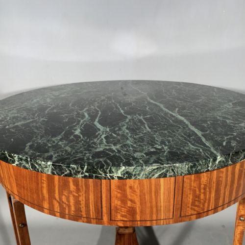 FINE QUALITY FRENCH SATINWOOD PEDAL LYRE CENTRE TABLE - ADDITIONAL PHOTO 7