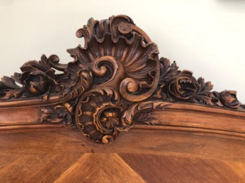 FRENCH KINGSIZE WALNUT LOUIS XV BED - ADDITIONAL PHOTO 3
