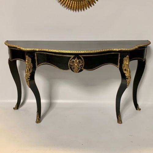 FRENCH BLACK LACQUERED AND BRASS MOUNTED CONSOLE TABLE - ADDITIONAL PHOTO 1