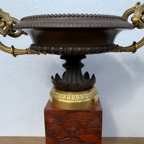 PAIR OF EARLY C19TH FRENCH EMPIRE GILT BRONZE TAZZAS - ADDITIONAL PHOTO 3