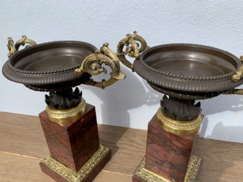 PAIR OF EARLY C19TH FRENCH EMPIRE GILT BRONZE TAZZAS - ADDITIONAL PHOTO 7