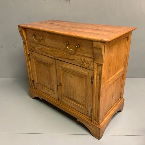 FRENCH OAK AND CHESTNUT BUFFET SERVER - ADDITIONAL PHOTO 3