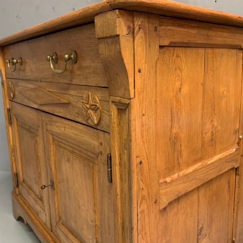 FRENCH OAK AND CHESTNUT BUFFET SERVER - ADDITIONAL PHOTO 8