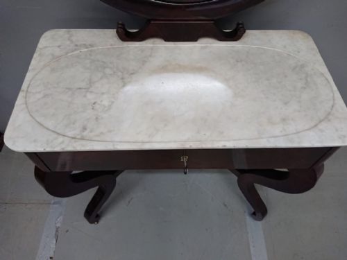 FRENCH REGENCY STYLE MAHOGANY DRESSING TABLE - ADDITIONAL PHOTO 1