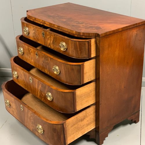 SMALL BOW FRONT REGENCY CHEST OF DRAWERS - ADDITIONAL PHOTO 11