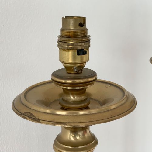PAIR OF ROUGE MARBLE AND BRASS TABLE LAMPS - ADDITIONAL PHOTO 2