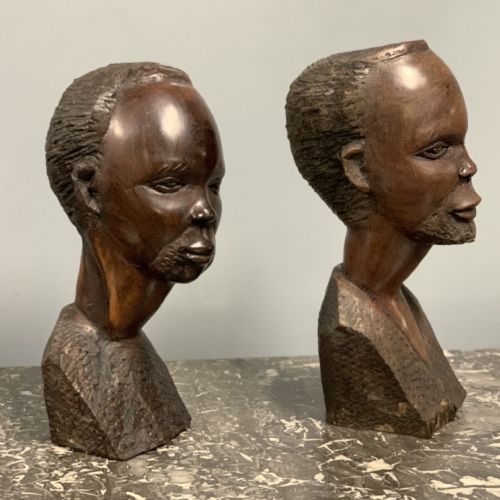 PAIR OF AFRICAN CARVED HARDWOOD BUSTS - ADDITIONAL PHOTO 3