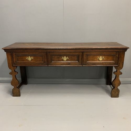 18TH CENTURY ENGLISH OAK DRESSER BASE - ADDITIONAL PHOTO 1