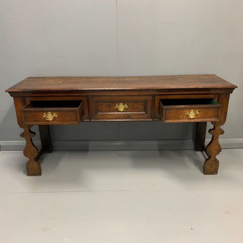 18TH CENTURY ENGLISH OAK DRESSER BASE - ADDITIONAL PHOTO 4