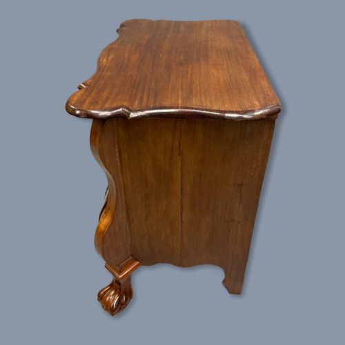19TH CENTURY DUTCH WALNUT CHEST OF DRAWERS - ADDITIONAL PHOTO 5