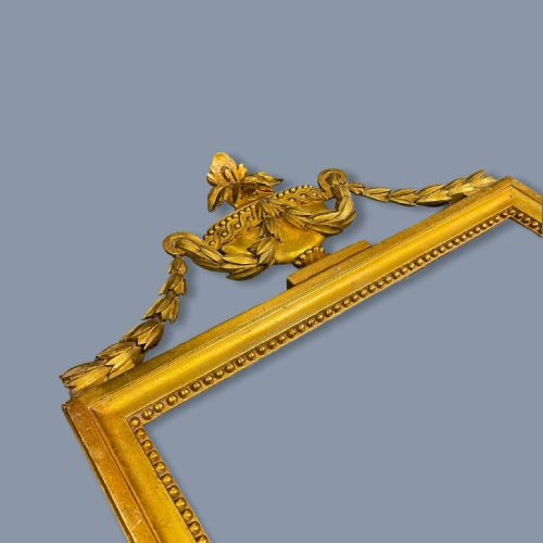 EARLY 19TH CENTURY FRENCH GILT MIRROR WITH GARLANDS - ADDITIONAL PHOTO 6