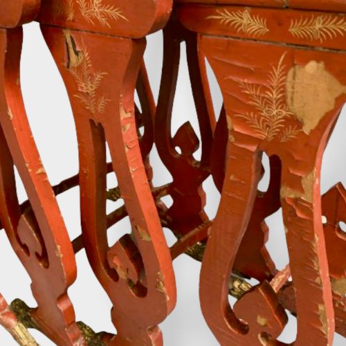 CRUSTY NEST OF 4 CHINESE RED LACQUERED TABLES - ADDITIONAL PHOTO 11