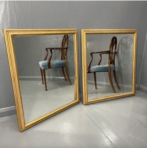 pair of almost square english gilt mirrors - CATEGORY: ANTIQUE MIRRORS - DATED 19TH CENTURY
