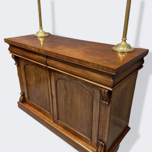 ENGLISH MAHOGANY TWO DOOR SIDEBOARD - ADDITIONAL PHOTO 2