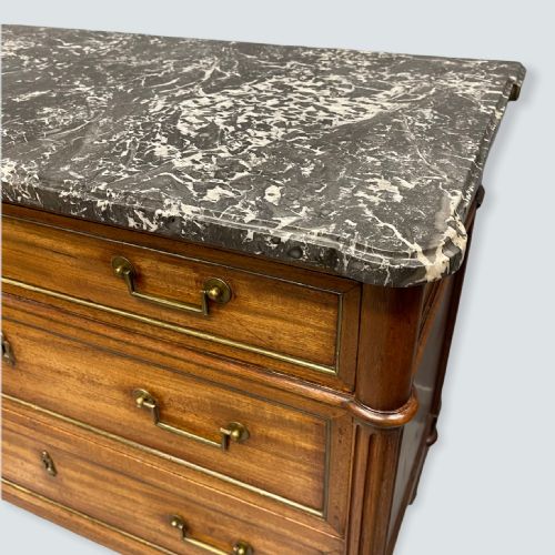 FRENCH WALNUT AND BRASS INLAID MARBLE TOP COMMODE - ADDITIONAL PHOTO 4