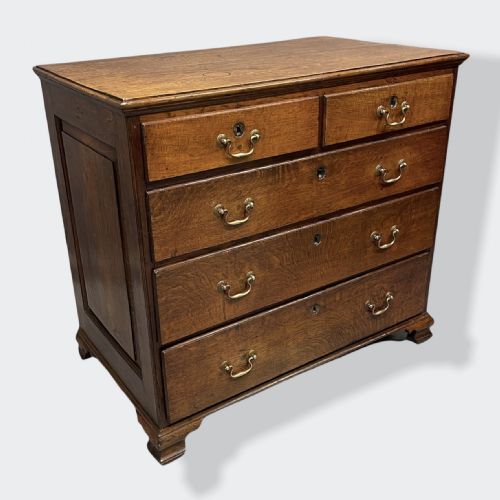 george ii small oak chest of drawers - CATEGORY: ANTIQUE CHEST OF DRAWERS - DATED 18TH CENTURY
