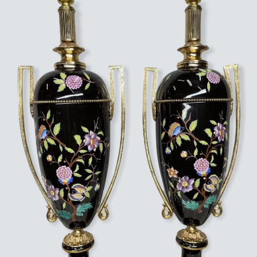 PAIR OF ITALIAN ENAMELLED PORCELAIN TABLE LAMPS - ADDITIONAL PHOTO 6