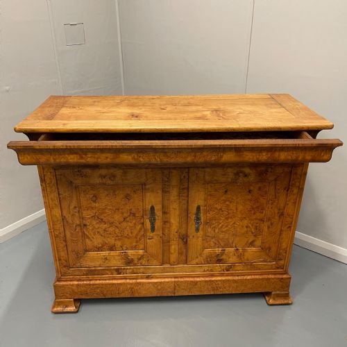 FRENCH BURR ELM BUFFET SERVER - ADDITIONAL PHOTO 3