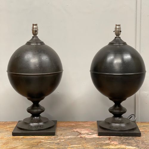 PAIR OF LARGE BLACK TOLEWARE FINIAL LAMPS - ADDITIONAL PHOTO 5