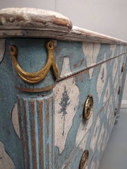 FRENCH EMPIRE STYLE STENCIL PAINTED COMMODE - ADDITIONAL PHOTO 4
