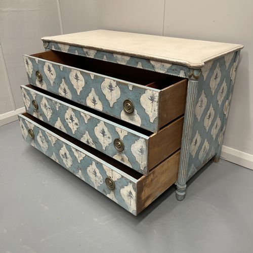 FRENCH EMPIRE STYLE STENCIL PAINTED COMMODE - ADDITIONAL PHOTO 9