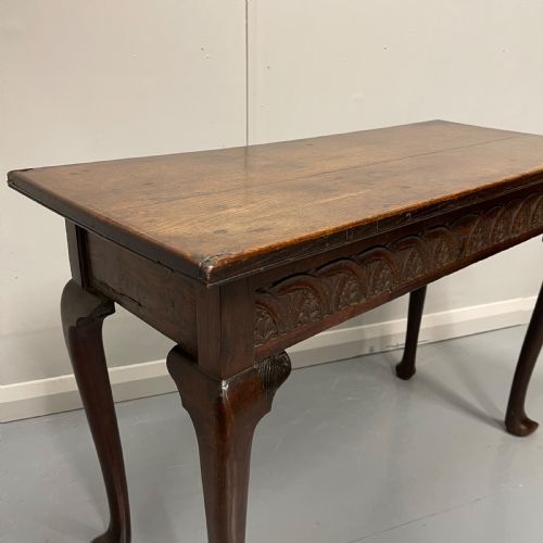 EARLY 18TH CENTURY OAK SERVER TABLE - ADDITIONAL PHOTO 3