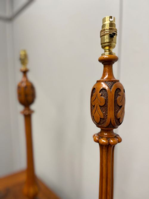 PAIR OF SATINWOOD AND EBONISED TABLE LAMPS - ADDITIONAL PHOTO 3