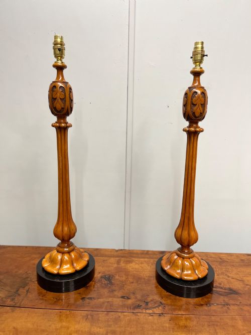 PAIR OF SATINWOOD AND EBONISED TABLE LAMPS - ADDITIONAL PHOTO 6