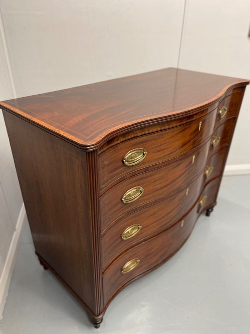 GEORGIAN INLAID SERPENTINE CHEST OF DRAWERS - ADDITIONAL PHOTO 2