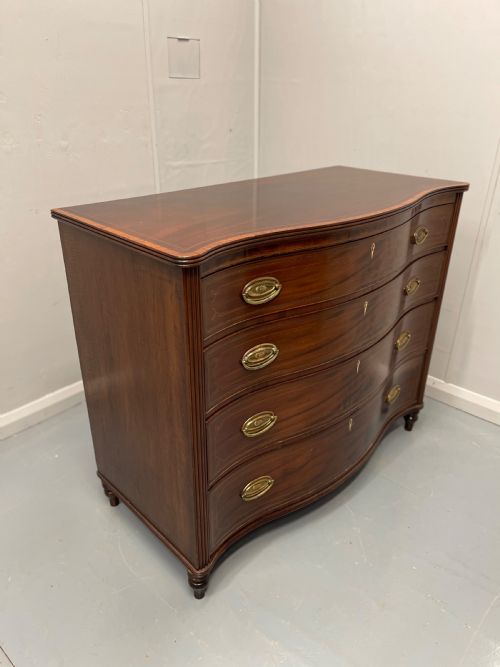 GEORGIAN INLAID SERPENTINE CHEST OF DRAWERS - ADDITIONAL PHOTO 8