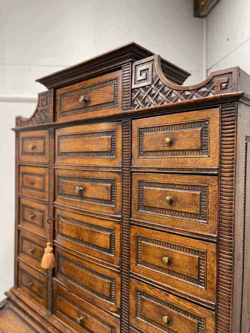 SOLID OAK FLEMISH CYLINDER BUREAU WITH DRAWERS - ADDITIONAL PHOTO 4