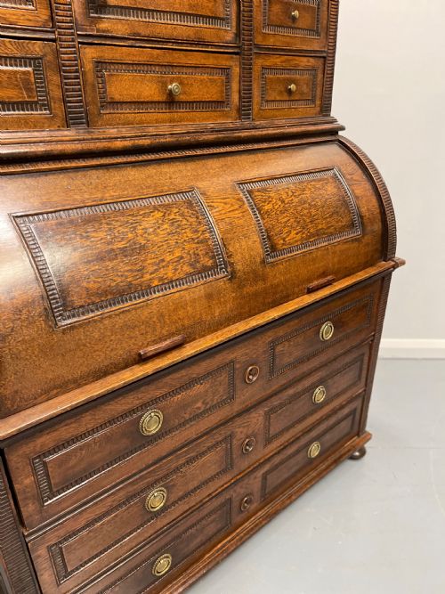 SOLID OAK FLEMISH CYLINDER BUREAU WITH DRAWERS - ADDITIONAL PHOTO 5